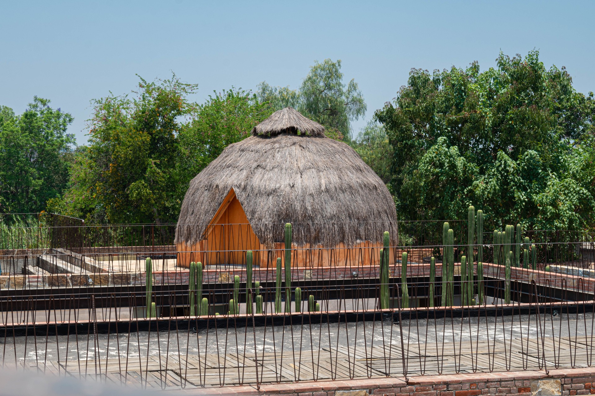 Bungalow with wicker roof